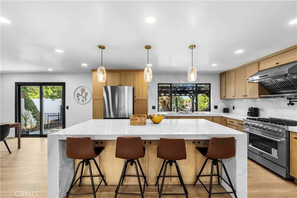 3059 Butterfield Orange, CA 92865
