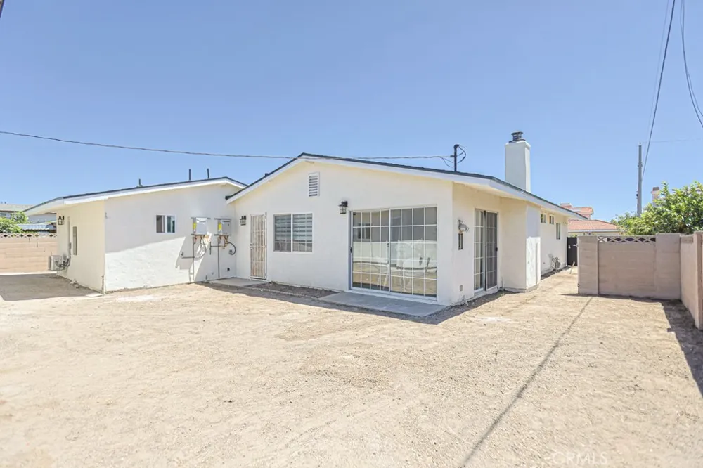8741 JENNRICH AVE Westminster, CA 92683