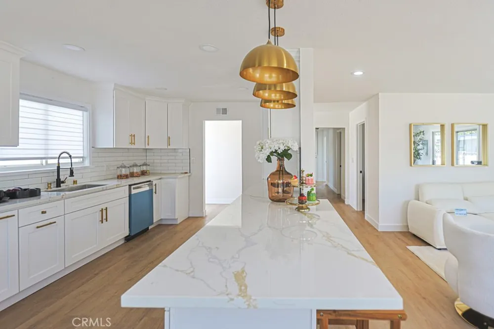 8741 JENNRICH AVE Westminster, CA 92683