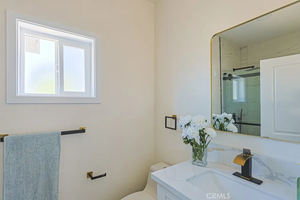 8741 JENNRICH AVE Westminster, CA 92683