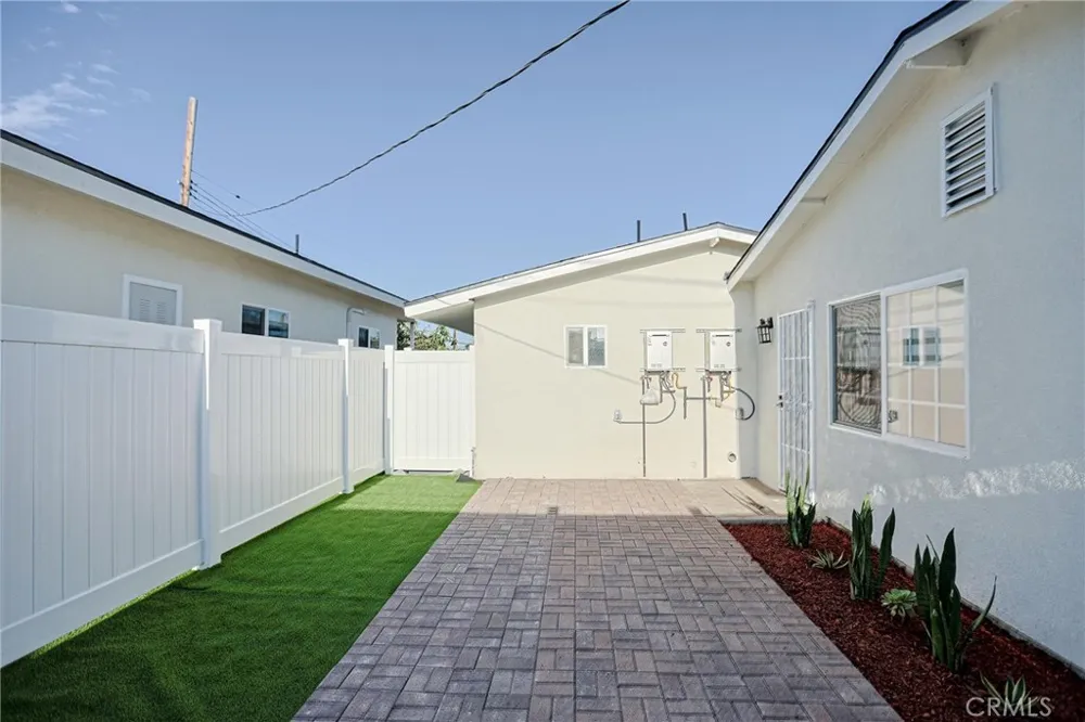 8741 JENNRICH AVE Westminster, CA 92683