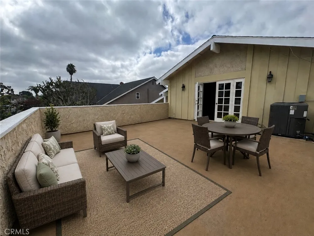 6402 Cantiles Cypress, CA 90630
