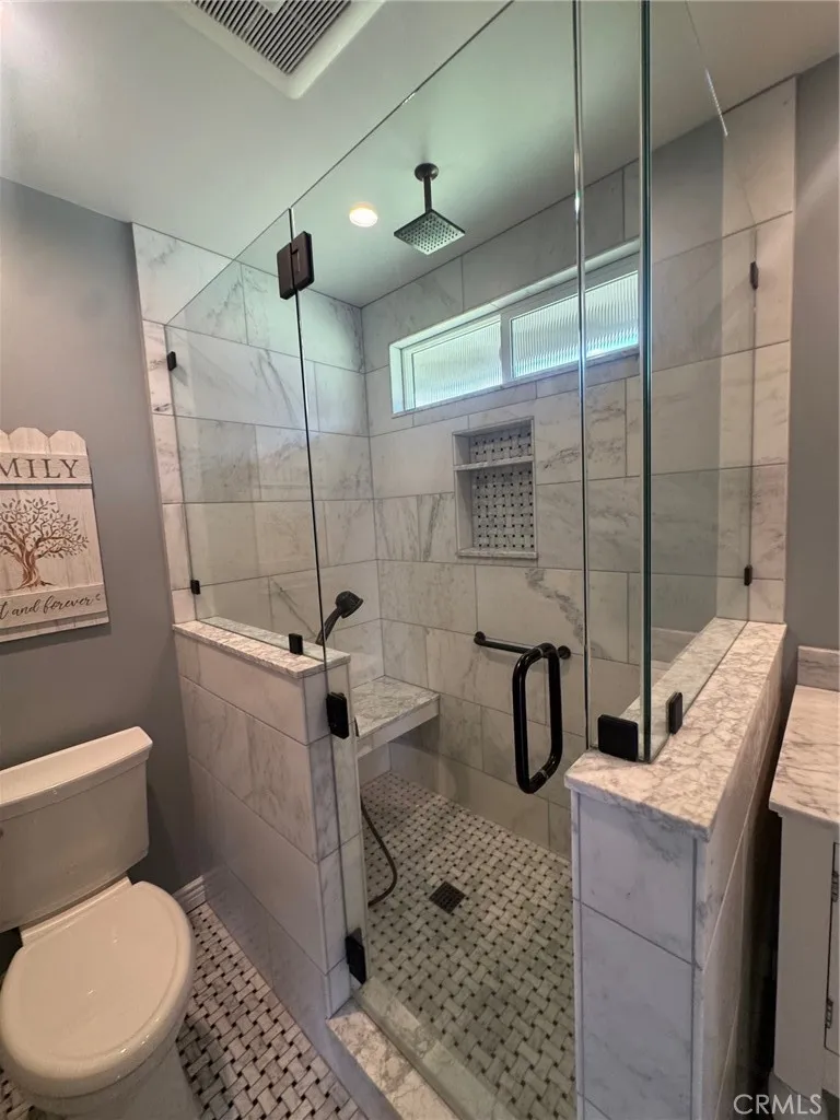 6402 Cantiles Cypress, CA 90630