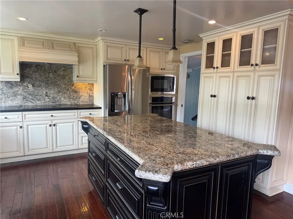 6402 Cantiles Cypress, CA 90630