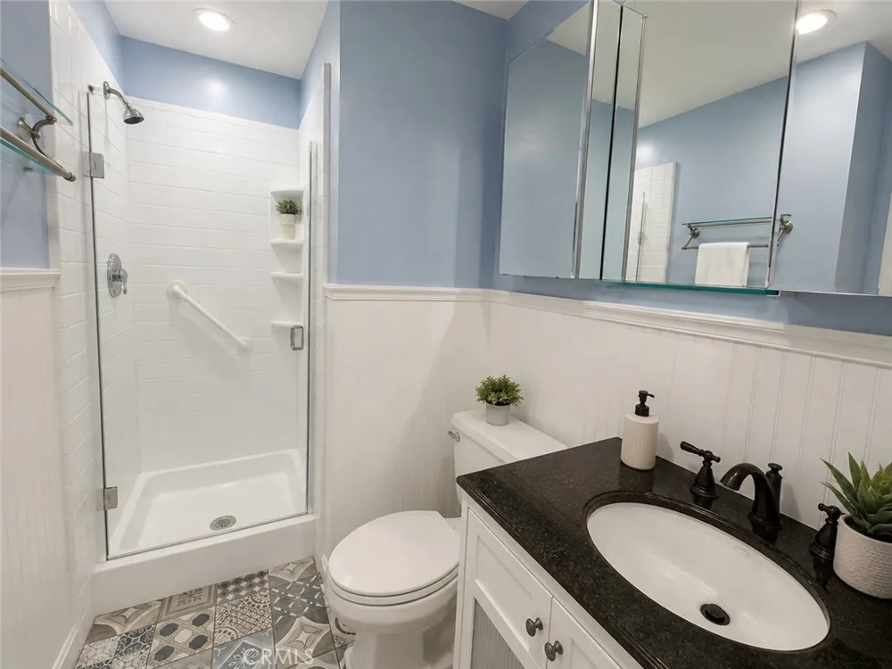 6402 Cantiles Cypress, CA 90630