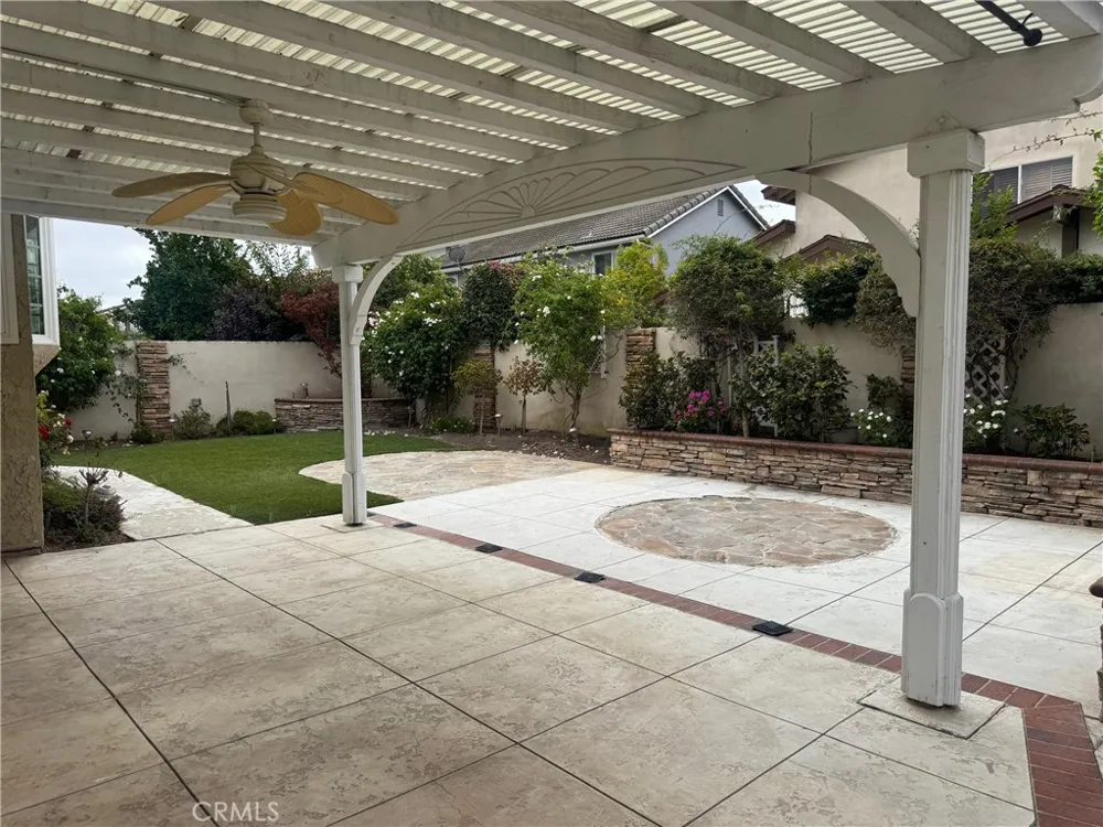 6402 Cantiles Cypress, CA 90630