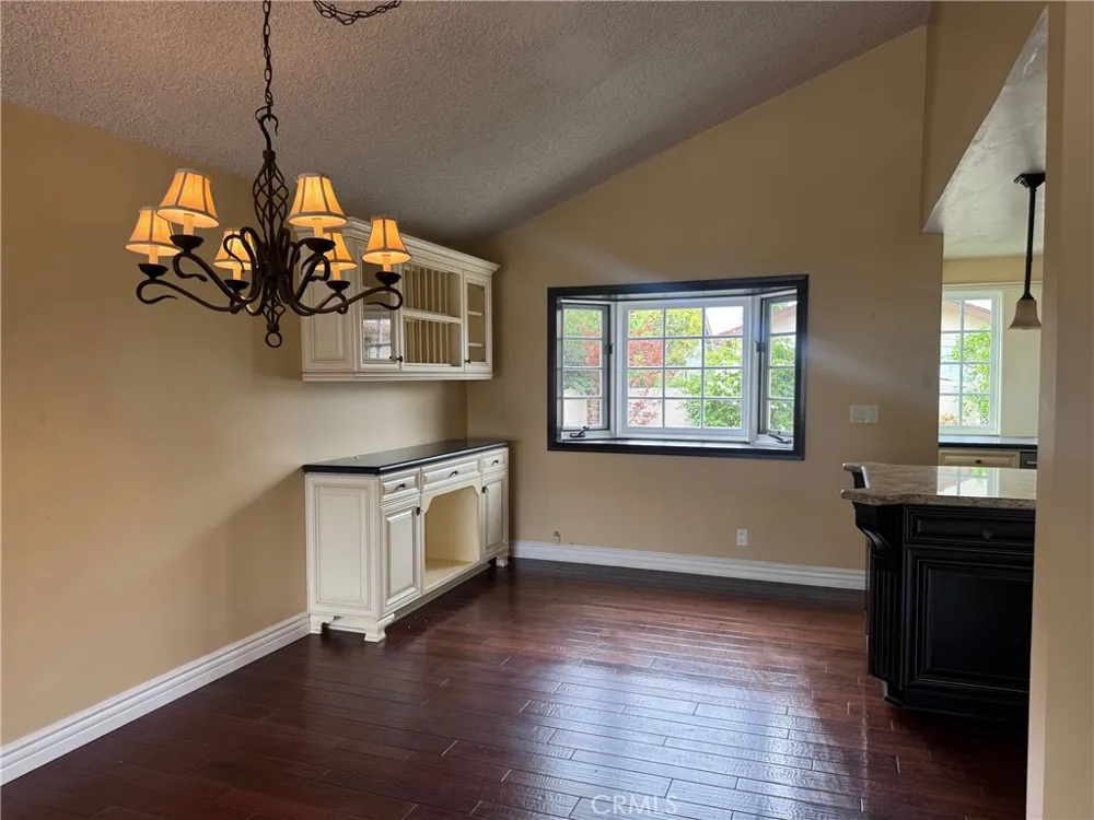 6402 Cantiles Cypress, CA 90630
