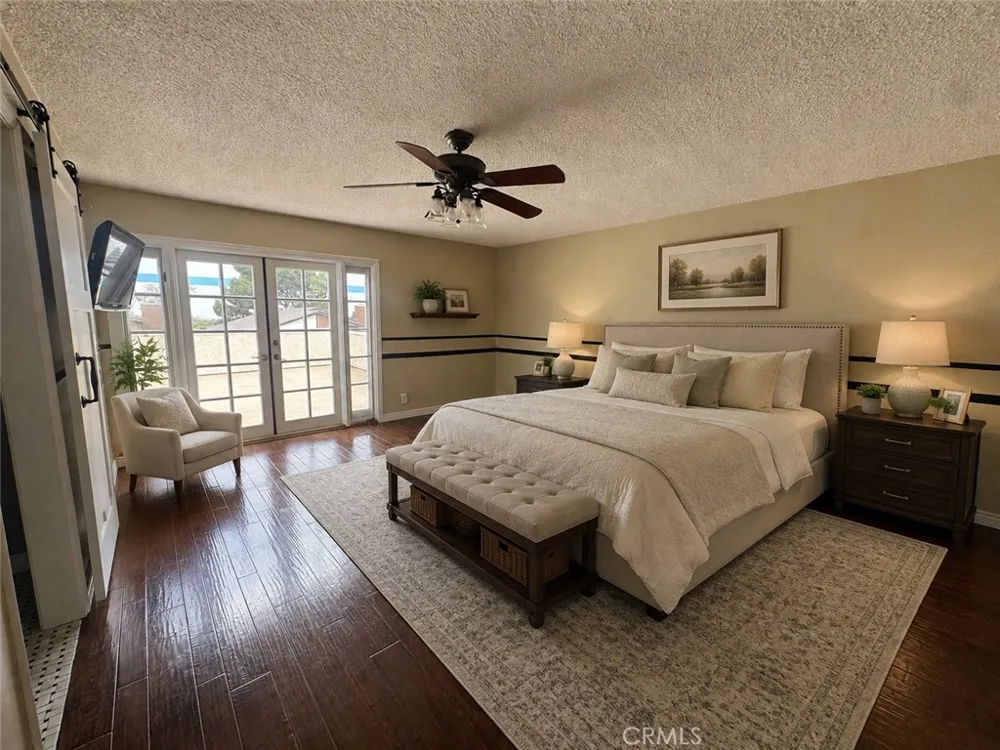 6402 Cantiles Cypress, CA 90630