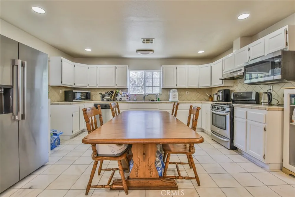 1709 E Luray Street Long Beach, CA 90807