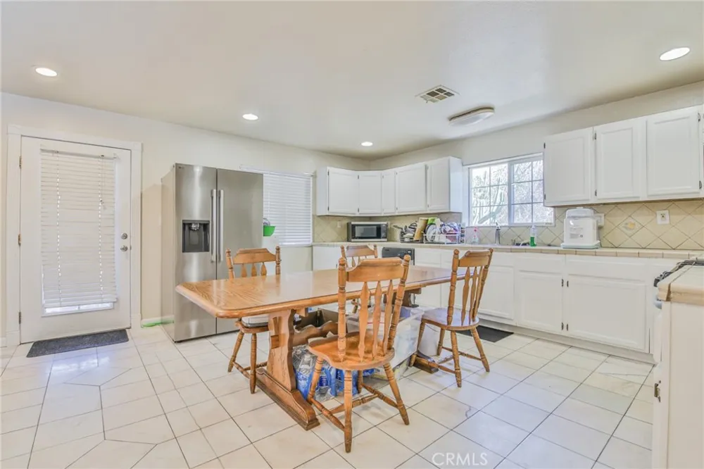 1709 E Luray Street Long Beach, CA 90807