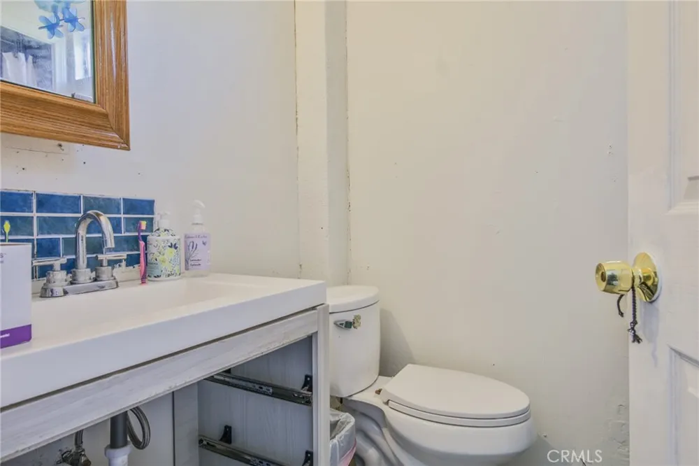 1709 E Luray Street Long Beach, CA 90807