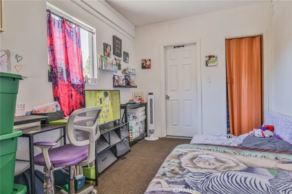 1709 E Luray Street Long Beach, CA 90807
