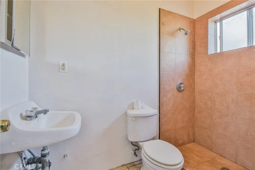 1709 E Luray Street Long Beach, CA 90807