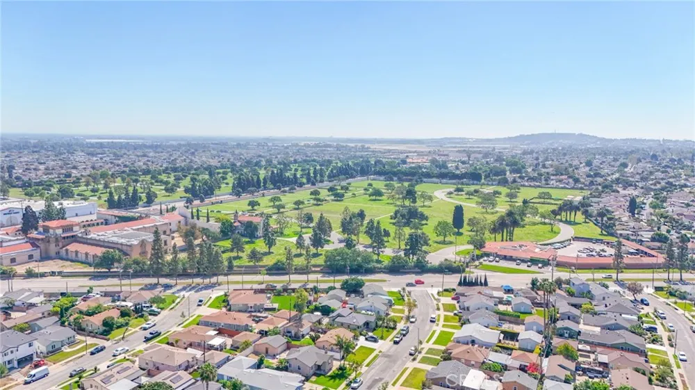 1709 E Luray Street Long Beach, CA 90807
