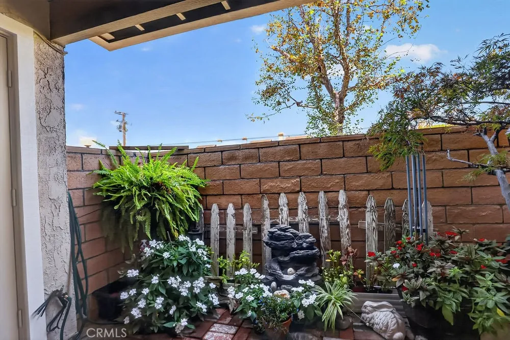 8512 Belmont #31 Cypress, CA 90630