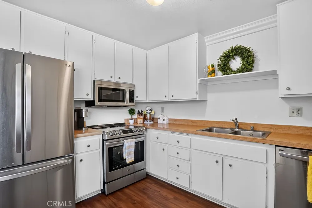 8512 Belmont #31 Cypress, CA 90630