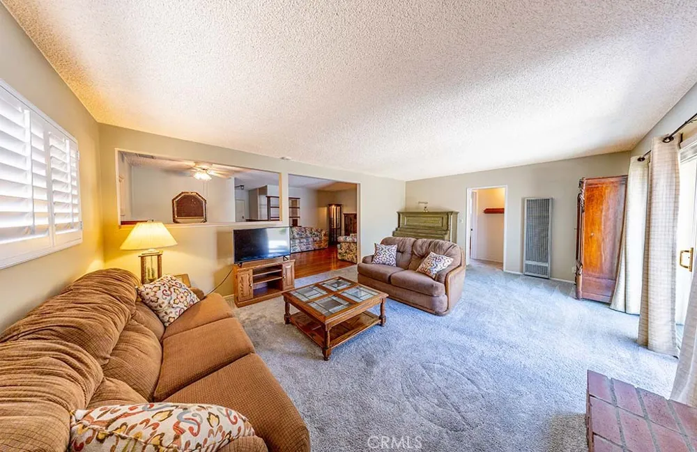 9321 Sideview Downey, CA 90240