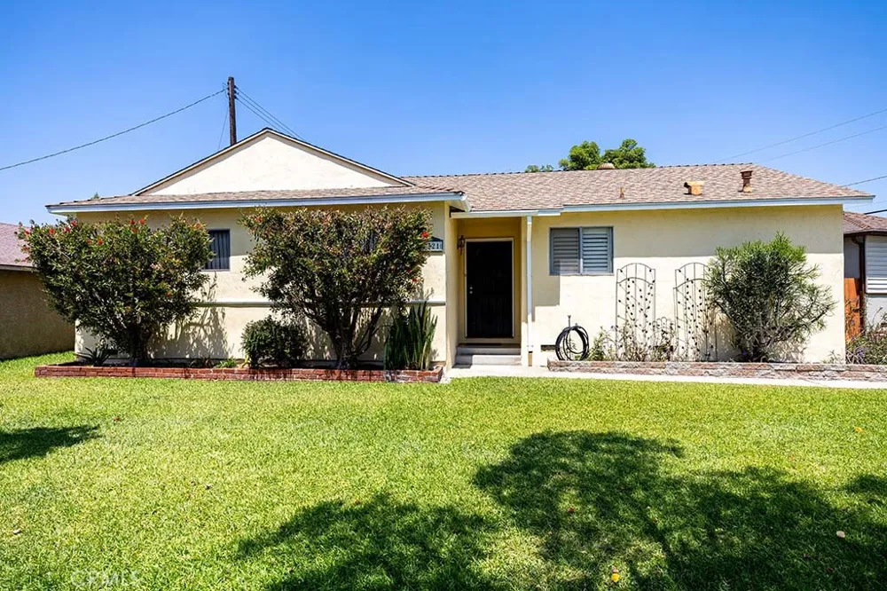 9321 Sideview Downey, CA 90240