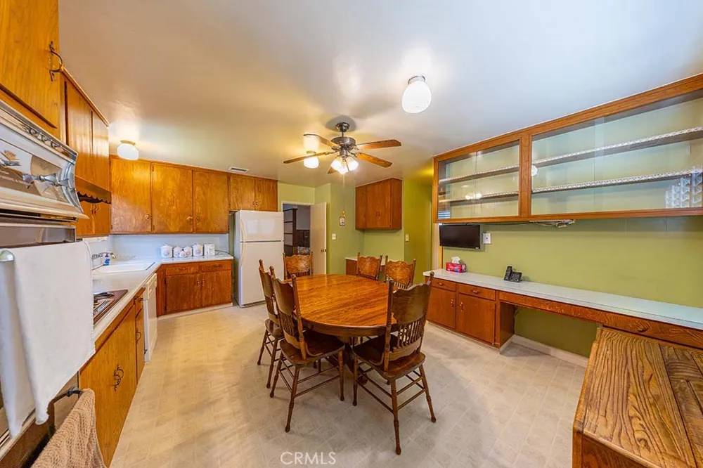 9321 Sideview Downey, CA 90240