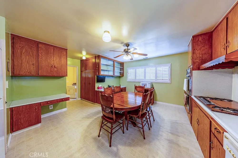 9321 Sideview Downey, CA 90240