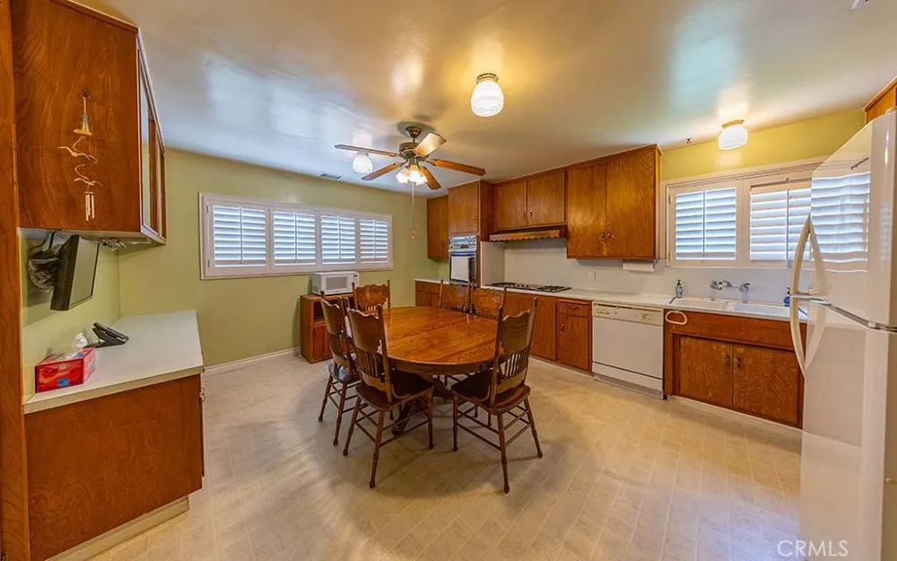 9321 Sideview Downey, CA 90240