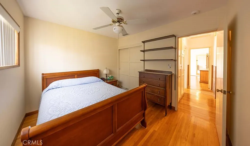 9321 Sideview Downey, CA 90240