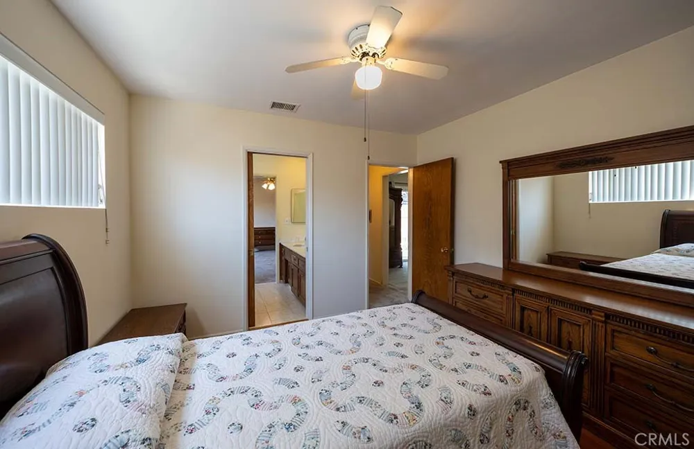 9321 Sideview Downey, CA 90240