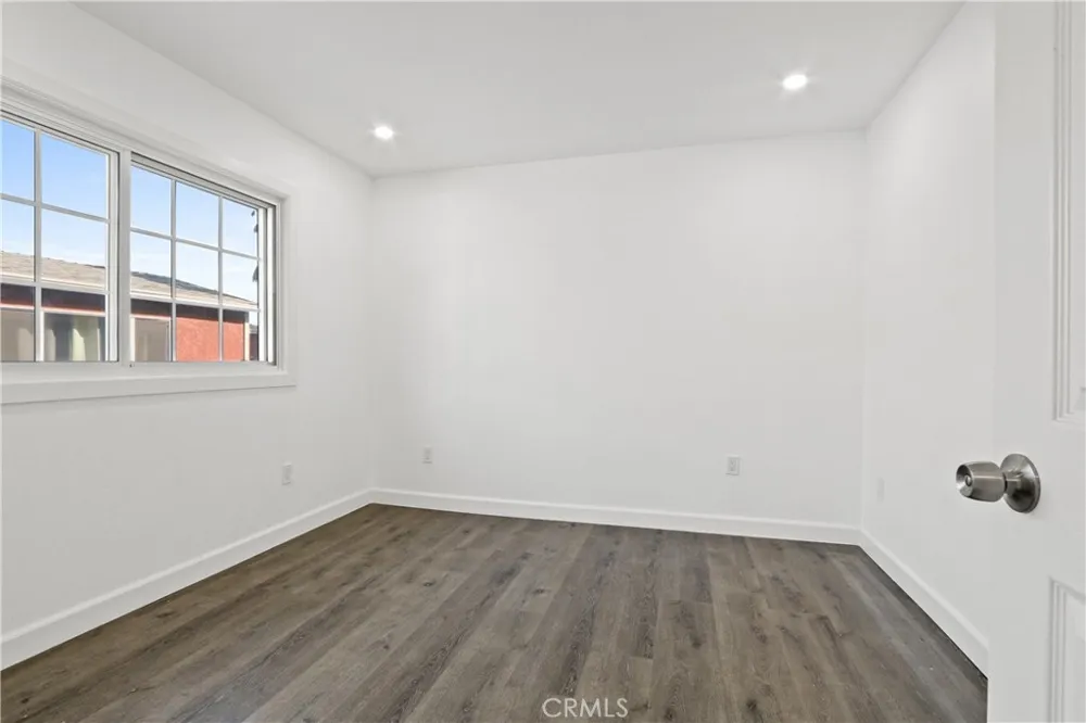 11006 S Truro Inglewood, CA 90304