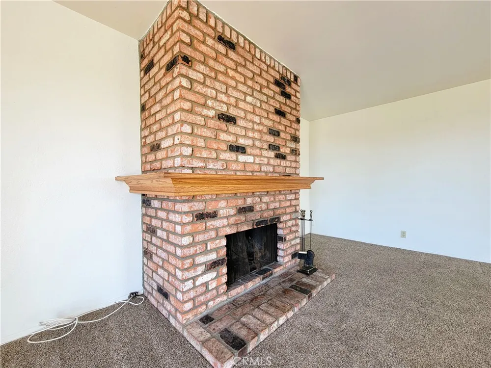 2755 E Hill Street Signal Hill, CA 90755