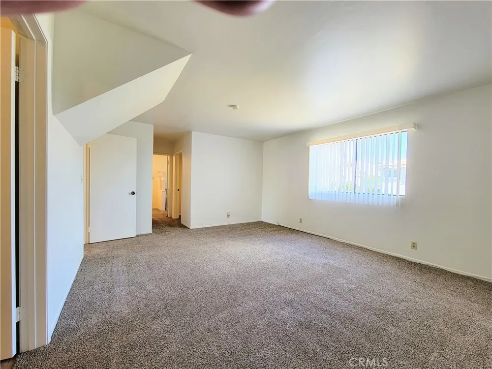 2755 E Hill Street Signal Hill, CA 90755