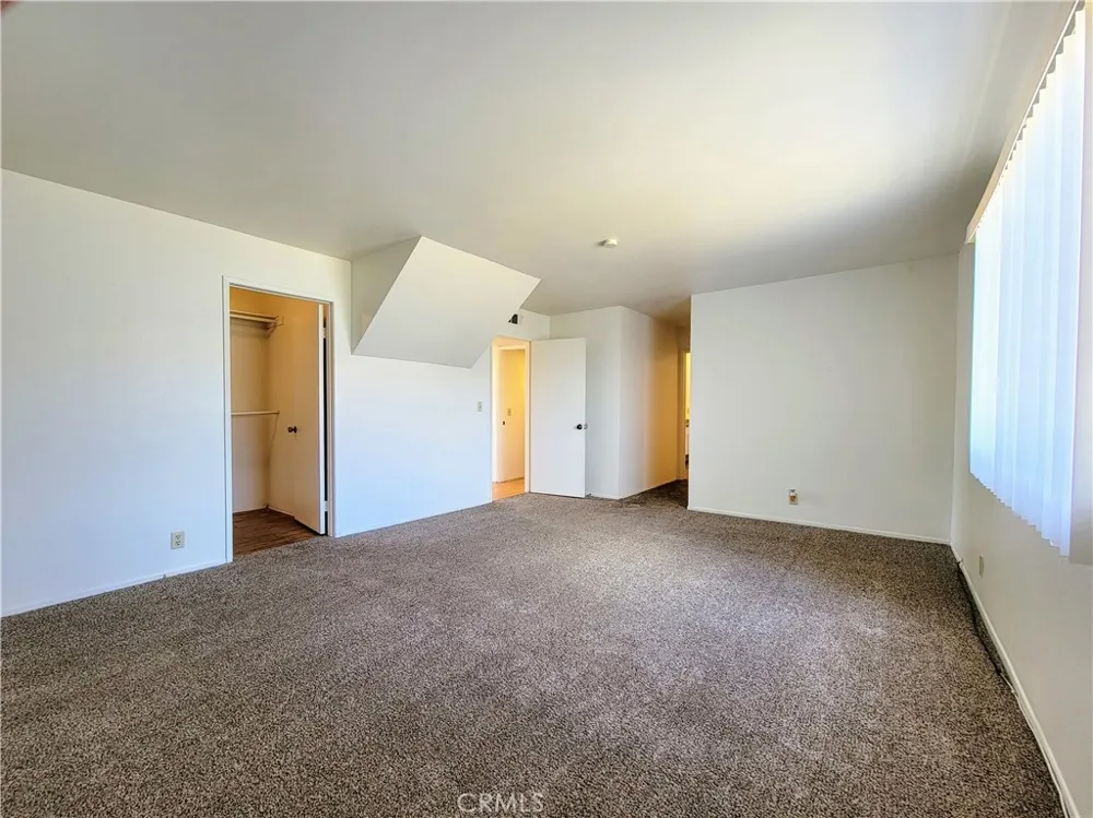 2755 E Hill Street Signal Hill, CA 90755