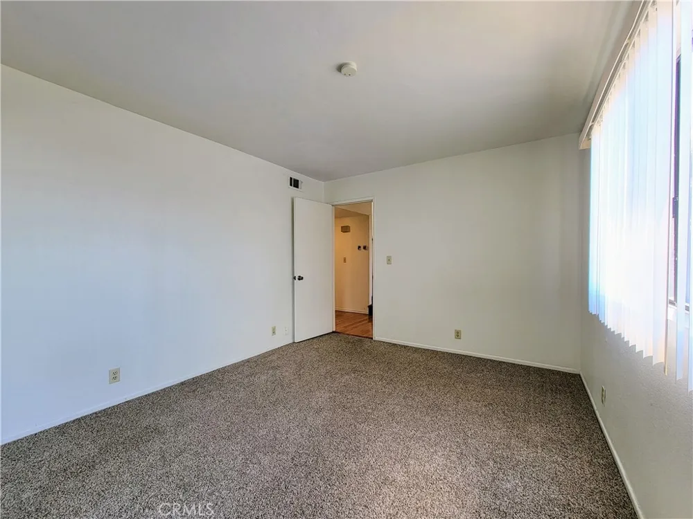 2755 E Hill Street Signal Hill, CA 90755