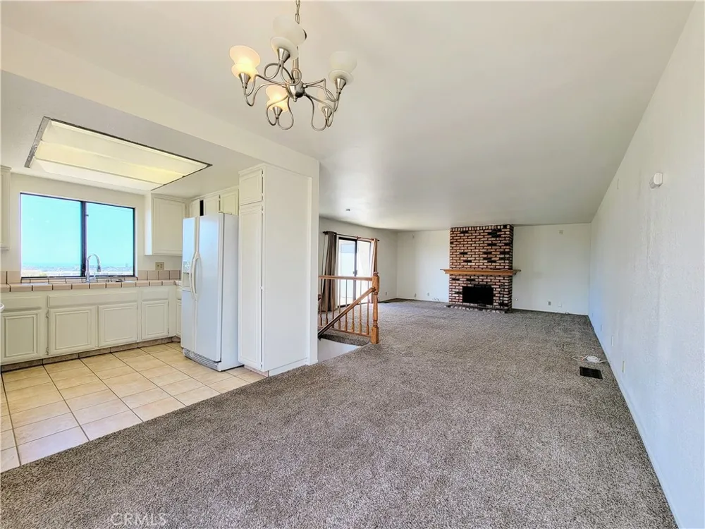 2755 E Hill Street Signal Hill, CA 90755