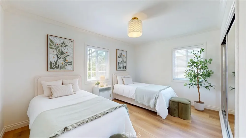 9955 Maplewood Bellflower, CA 90706