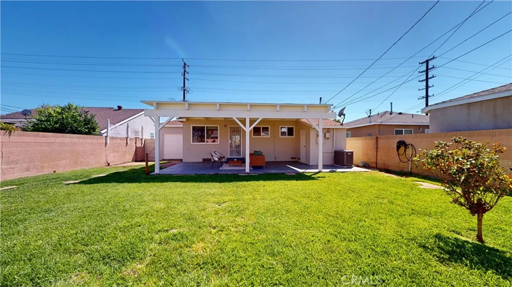 9955 Maplewood Bellflower, CA 90706