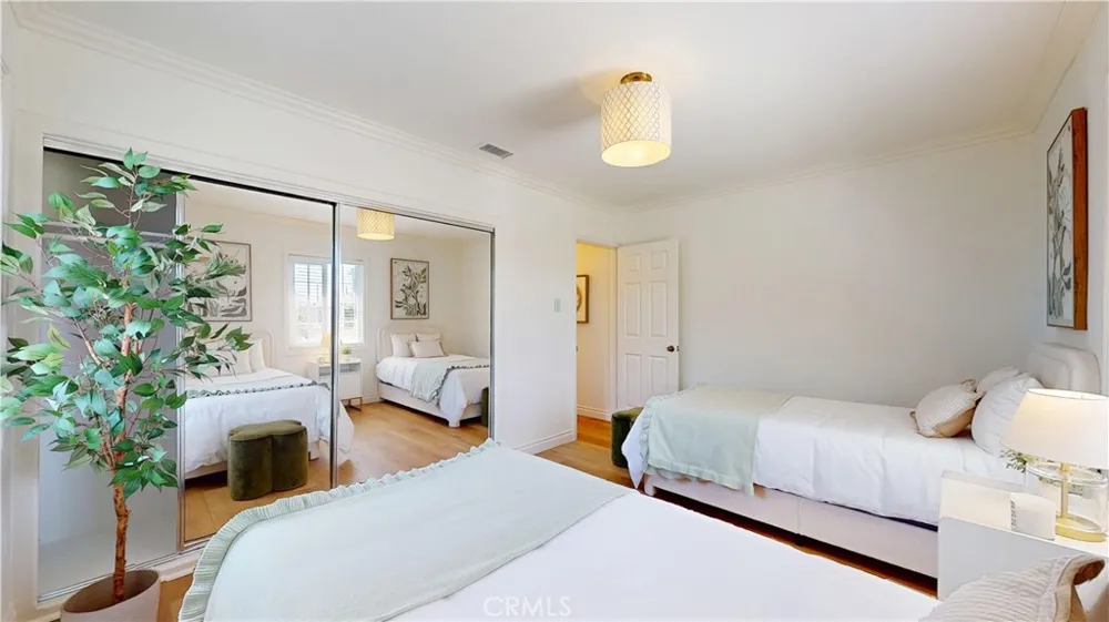 9955 Maplewood Bellflower, CA 90706
