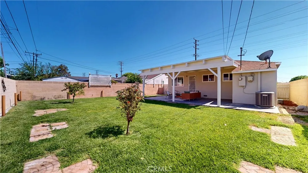 9955 Maplewood Bellflower, CA 90706