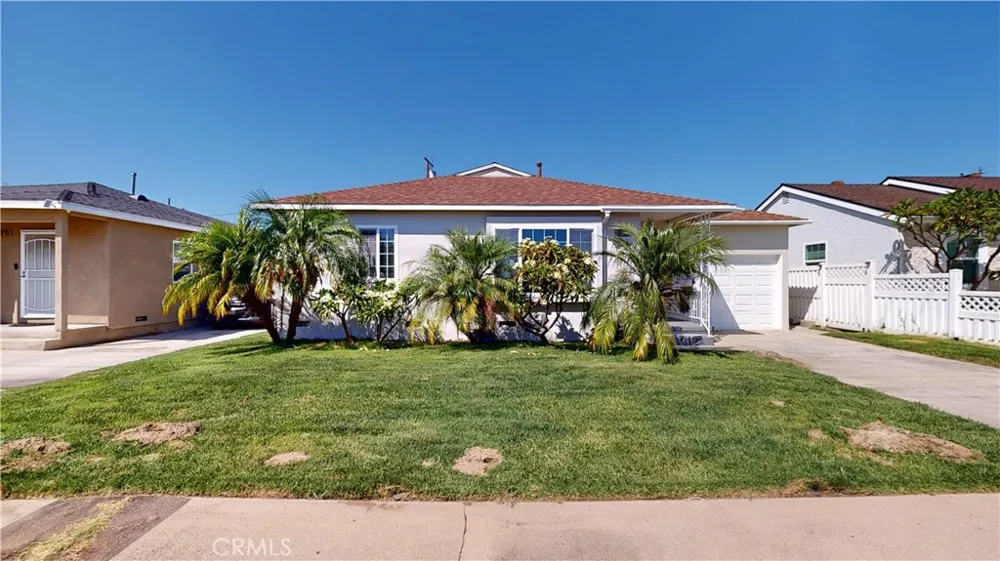 9955 Maplewood Bellflower, CA 90706