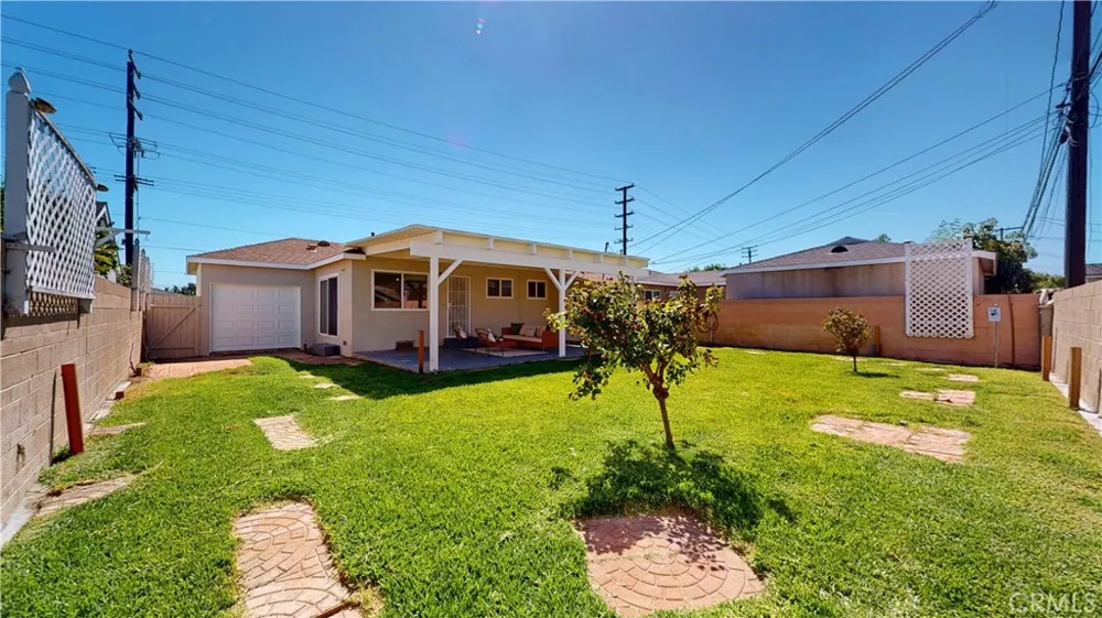 9955 Maplewood Bellflower, CA 90706