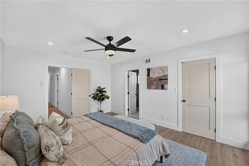 50 Doone Thousand Oaks, CA 91360