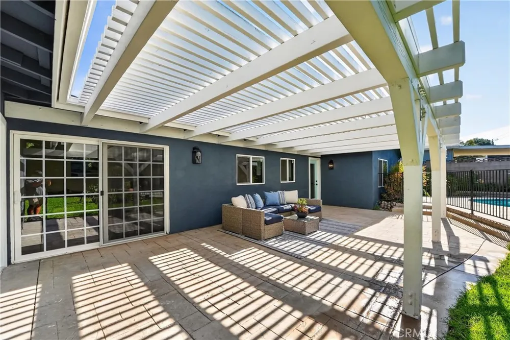 50 Doone Thousand Oaks, CA 91360