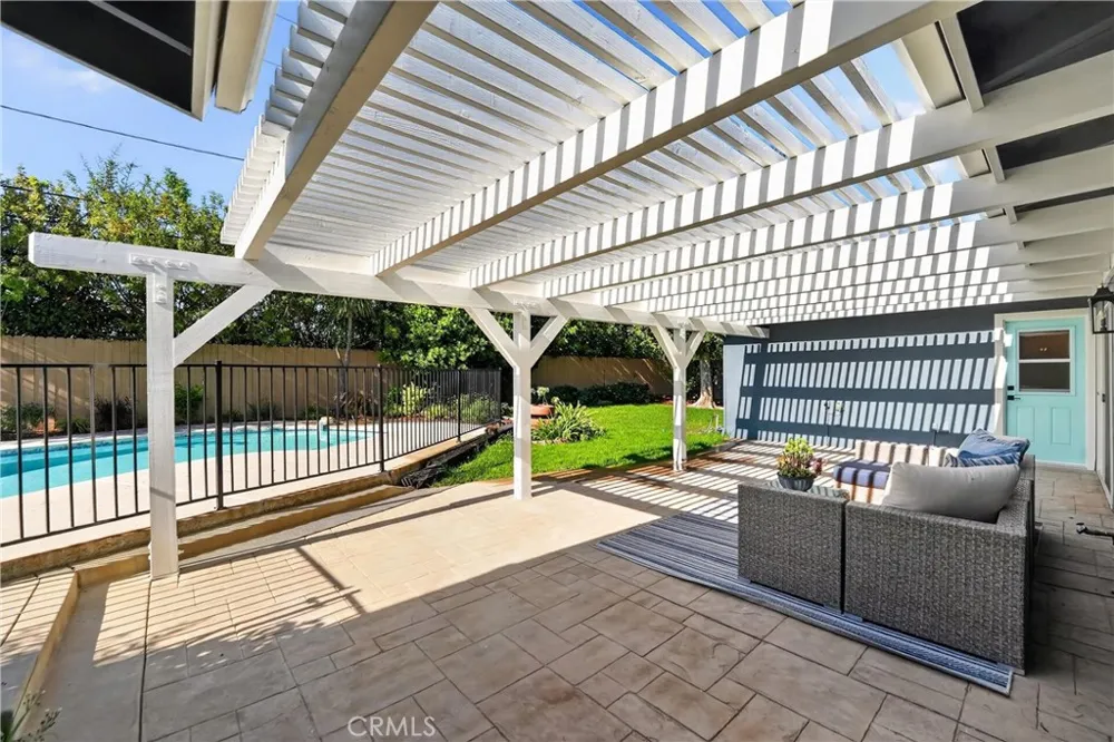 50 Doone Thousand Oaks, CA 91360