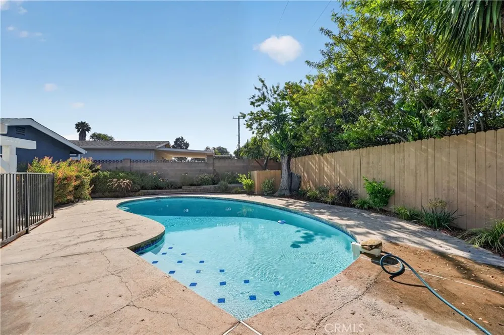 50 Doone Thousand Oaks, CA 91360