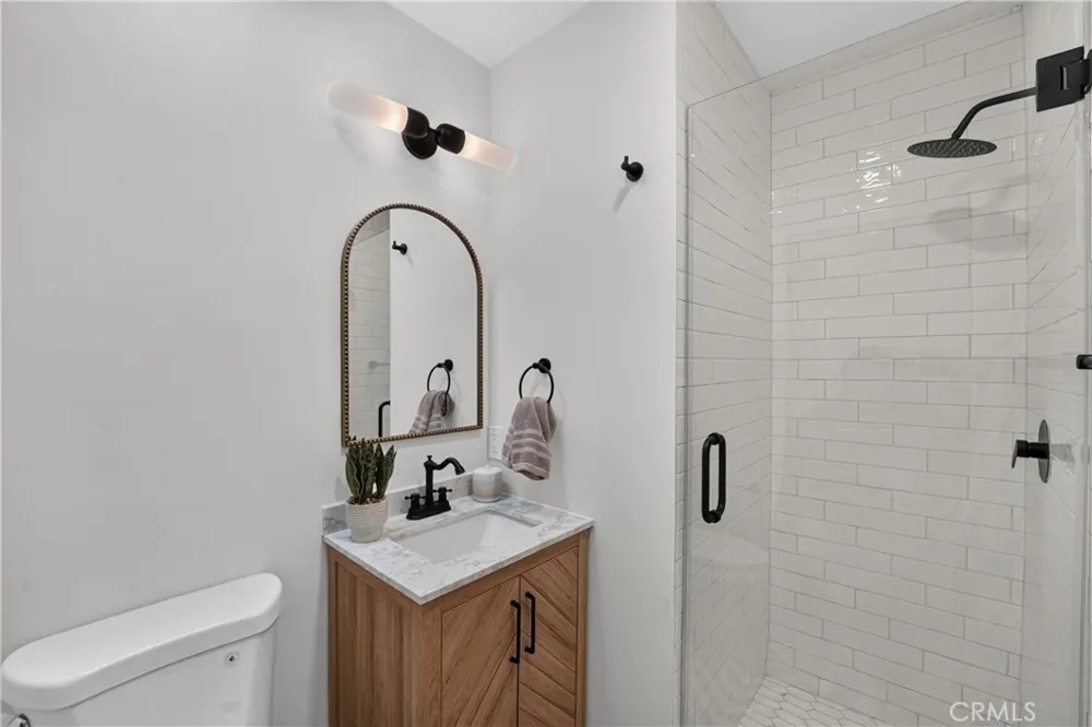 50 Doone Thousand Oaks, CA 91360