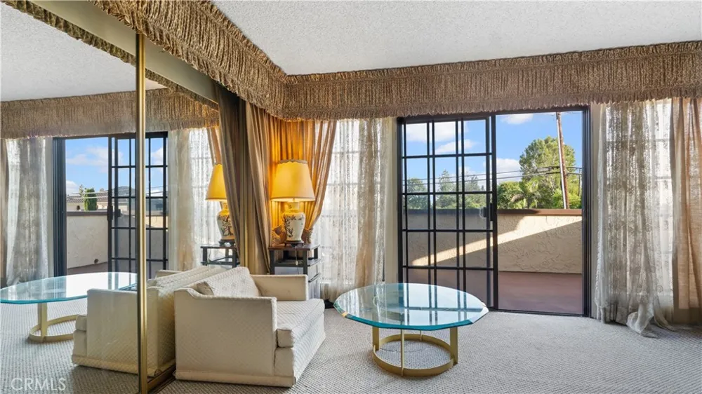 18675 Valley Villa Park, CA 92861