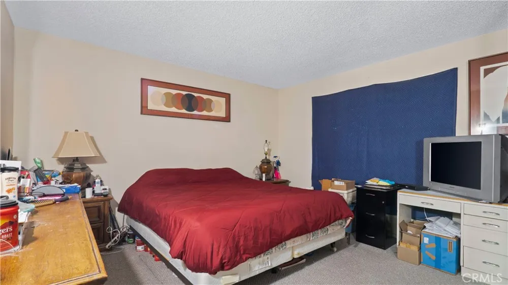 18675 Valley Villa Park, CA 92861