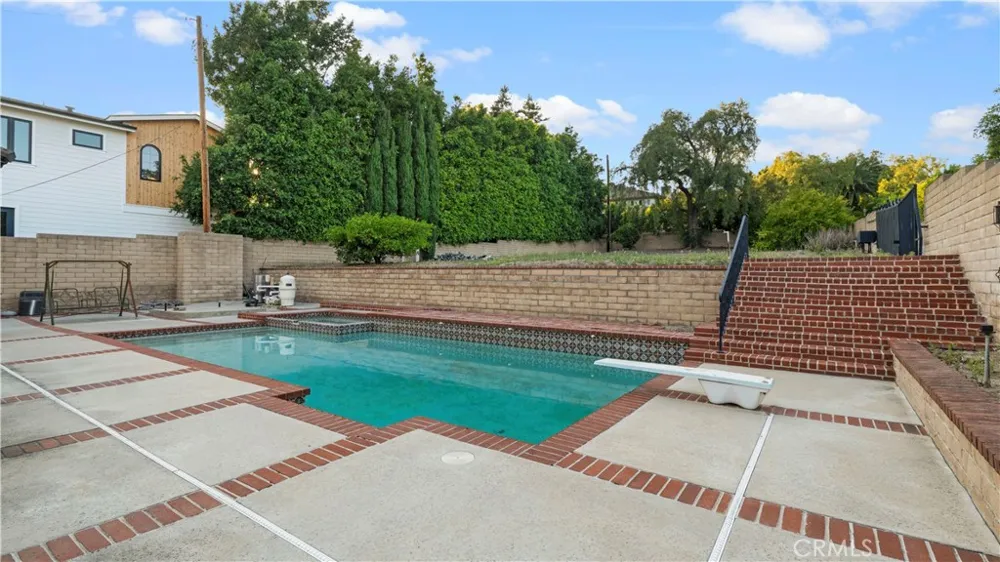 18675 Valley Villa Park, CA 92861