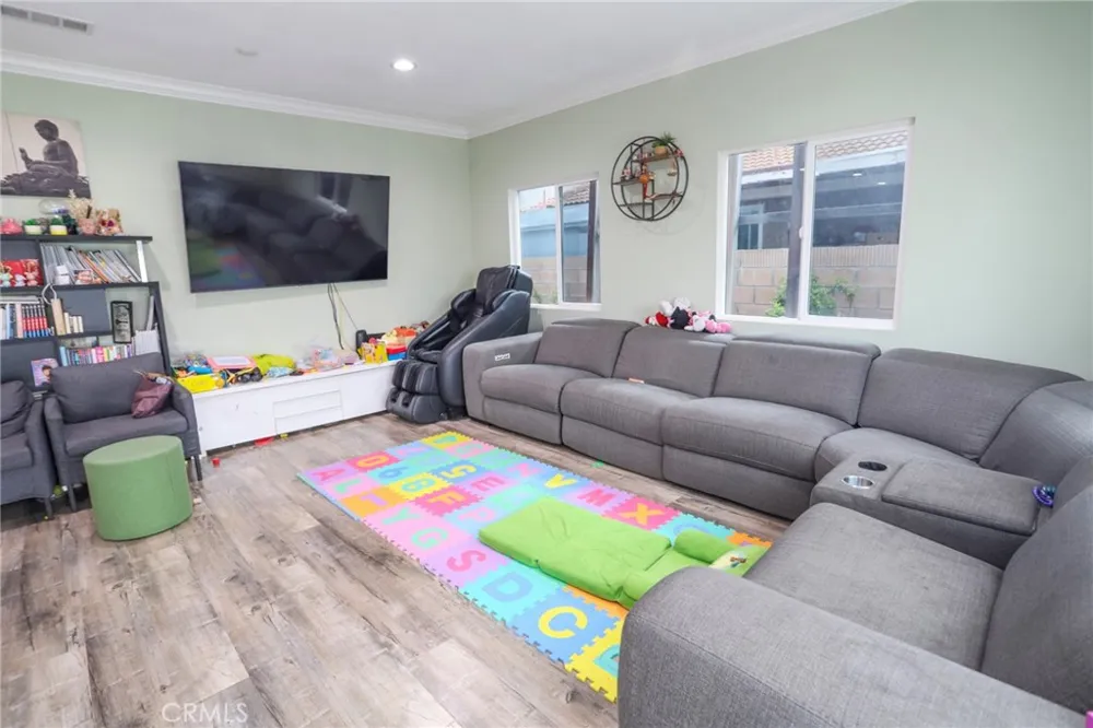 11239 Bowles Avenue Garden Grove, CA 92841