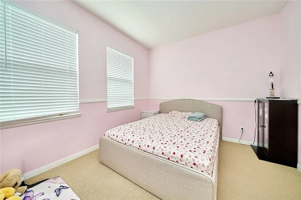 31 Gingerwood Irvine, CA 92603