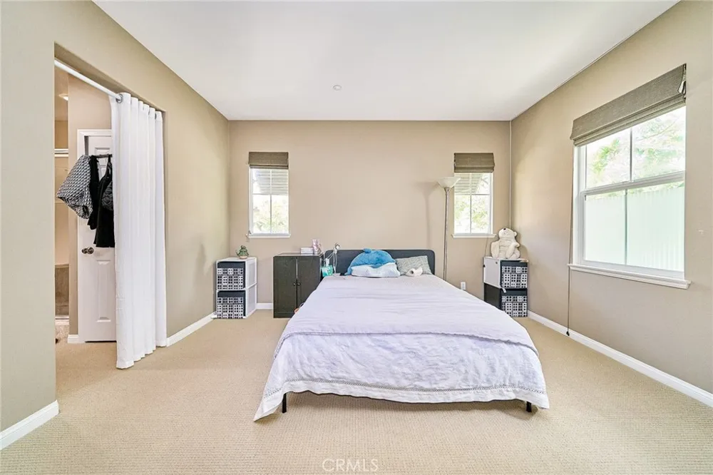31 Gingerwood Irvine, CA 92603